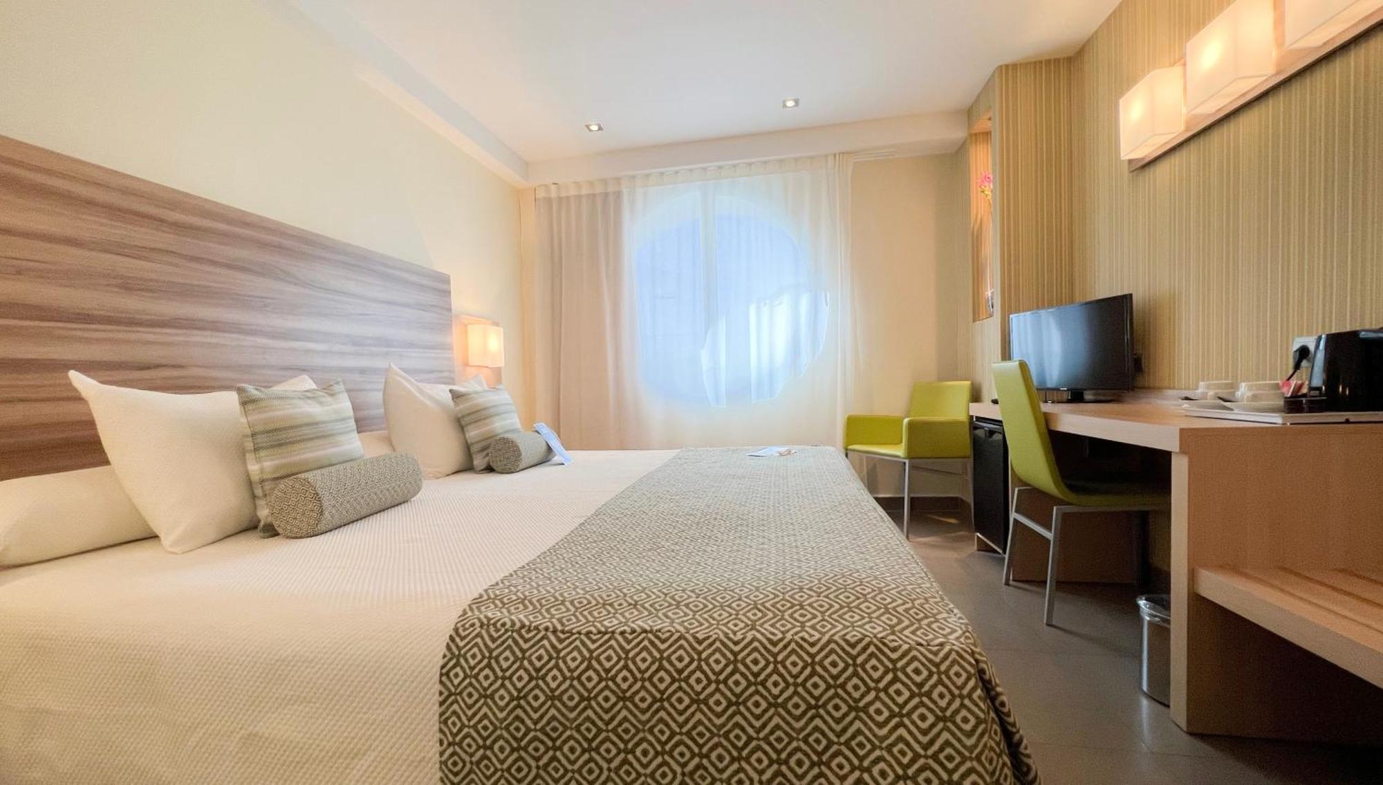 Riviera Beachotel - Adults Recommended Бенидорм Екстериор снимка