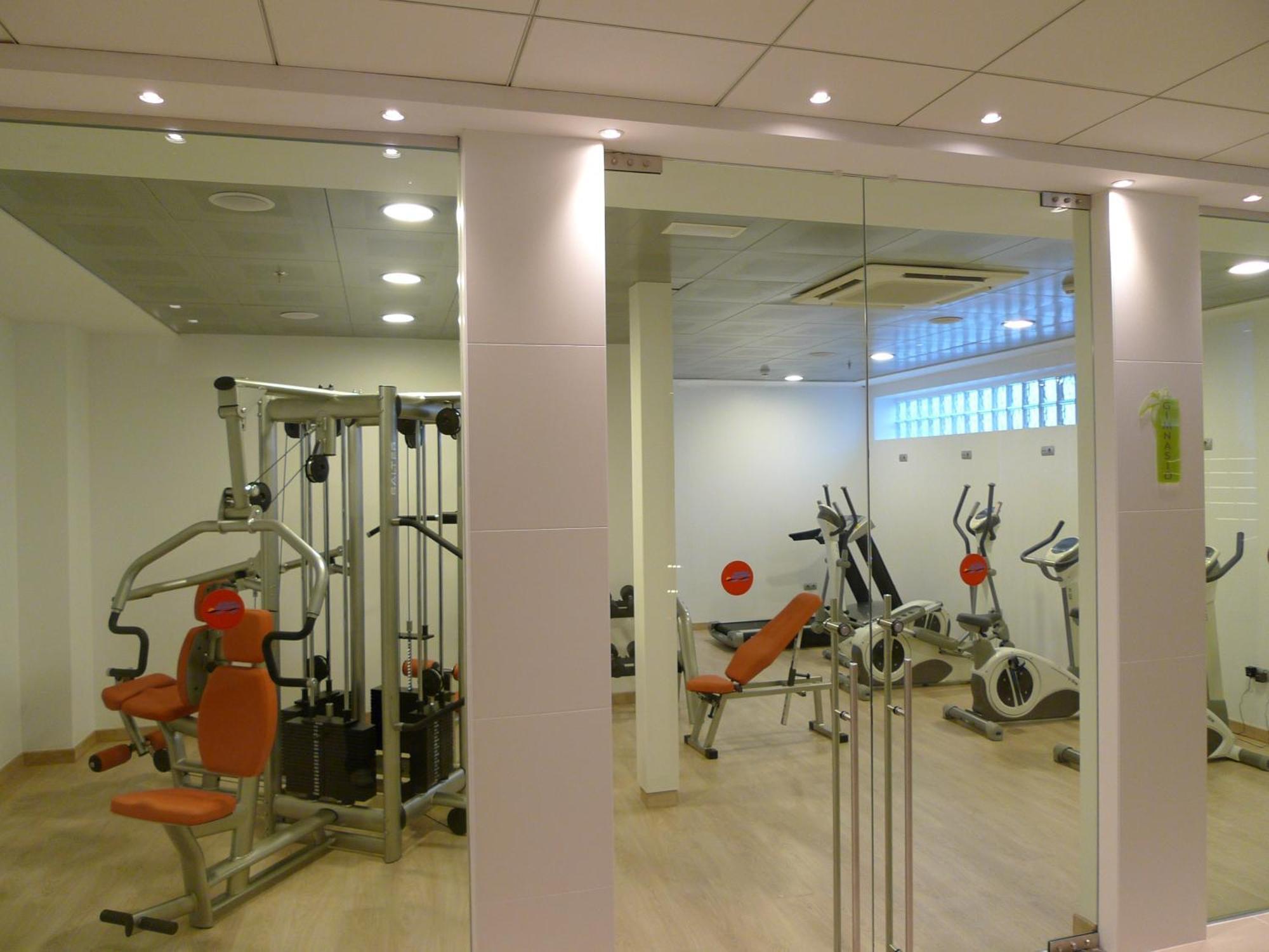 Riviera Beachotel - Adults Recommended Бенидорм Екстериор снимка